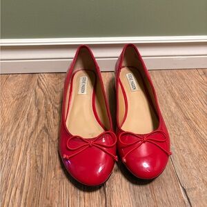 Steve Madden Women’s Cherish Patent Pumps